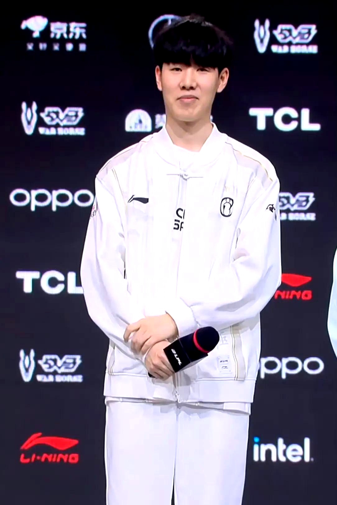 DOTA2 TI东欧预选赛落幕，Bet Boom爆冷击败Outsiders获得了最后的总冠军