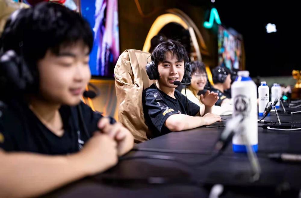 Twistzz 返回到 FaZe Clan