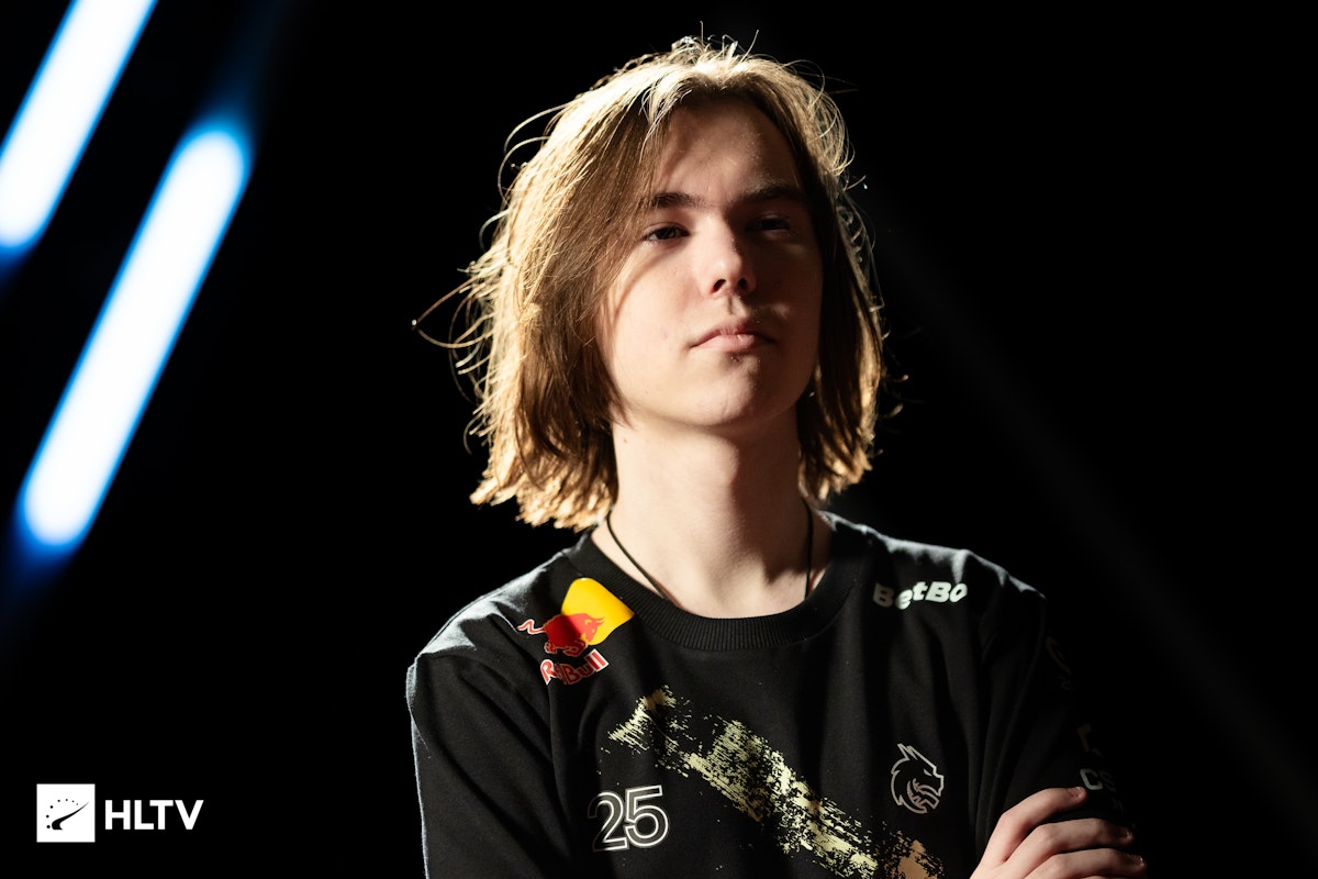 Team Spirit 将zweih和chopper移至替补席，带回zont1x和magixx进入主阵容